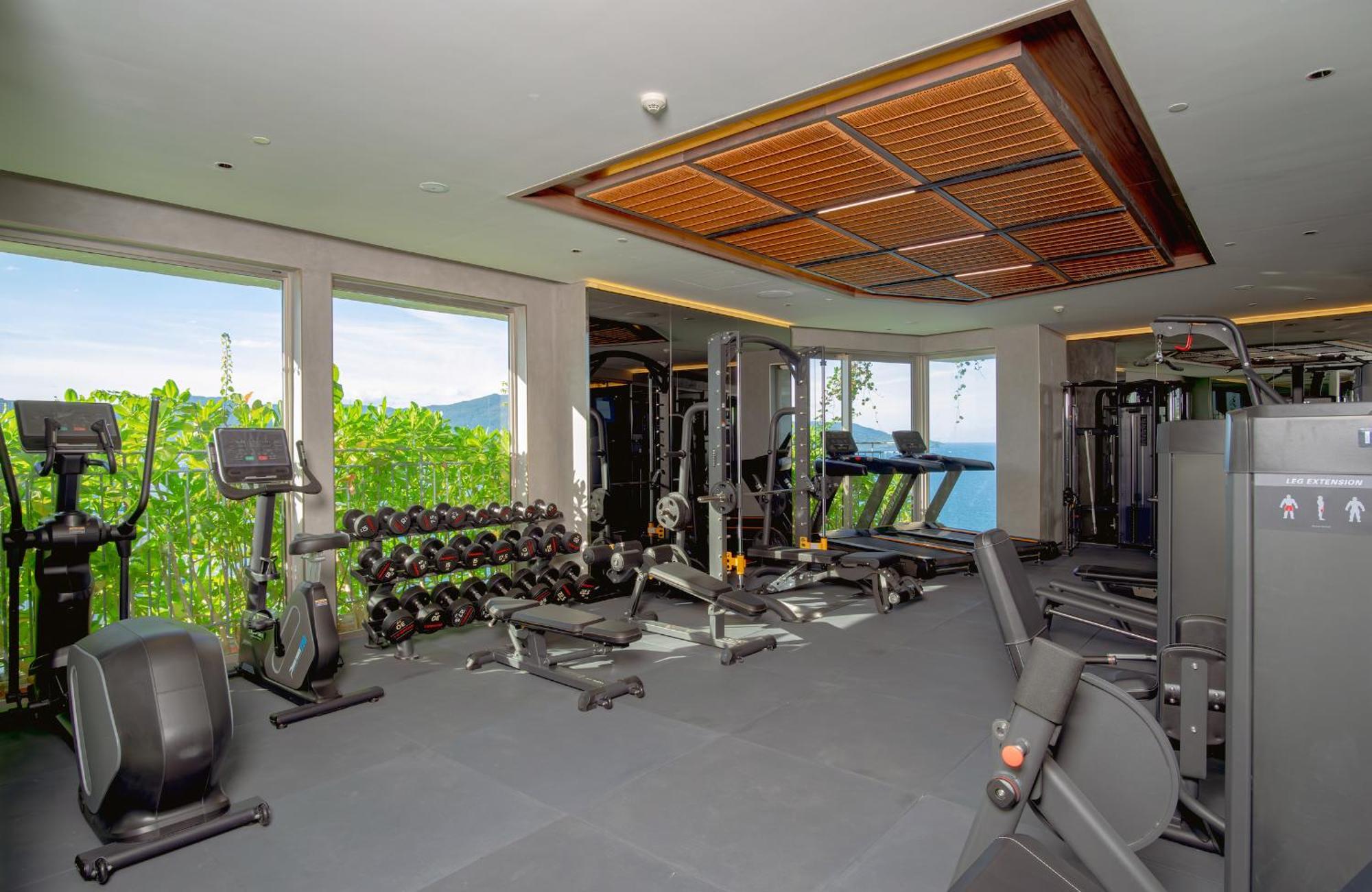 M Hotel Danang Экстерьер фото The gym at the hotel